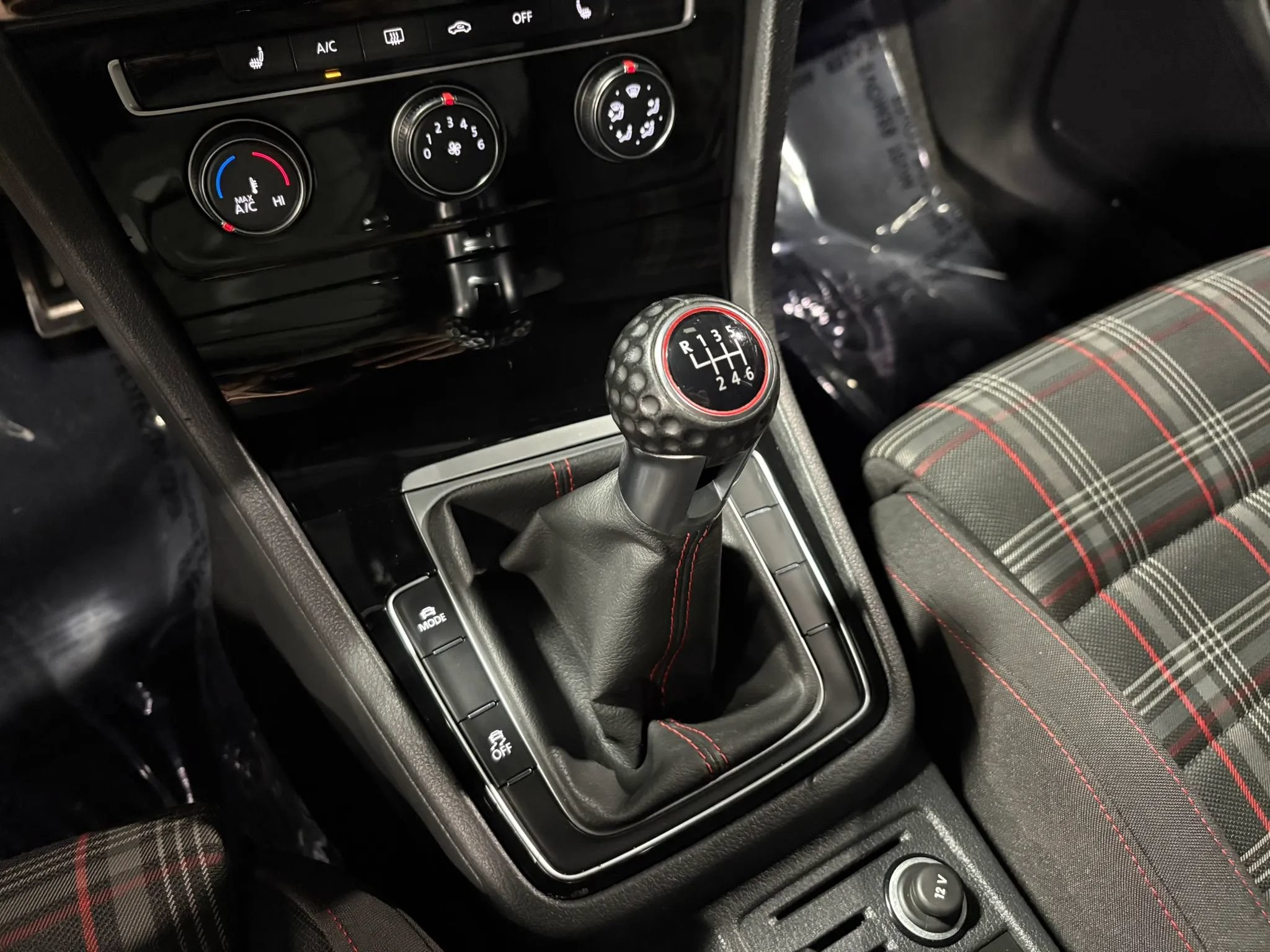 Used 2019 Volkswagen GTI S FWD image 23