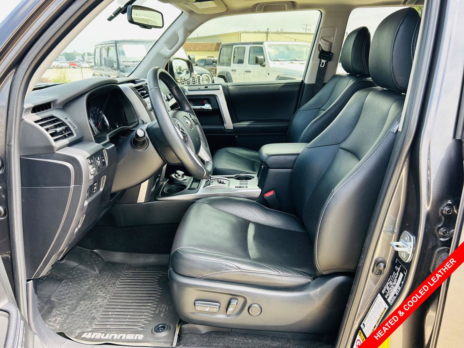 Used 2019 Toyota 4Runner Limited AWD/4WD image 3