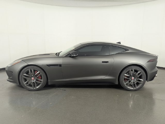 Used 2015 Jaguar F-TYPE R RWD image 5