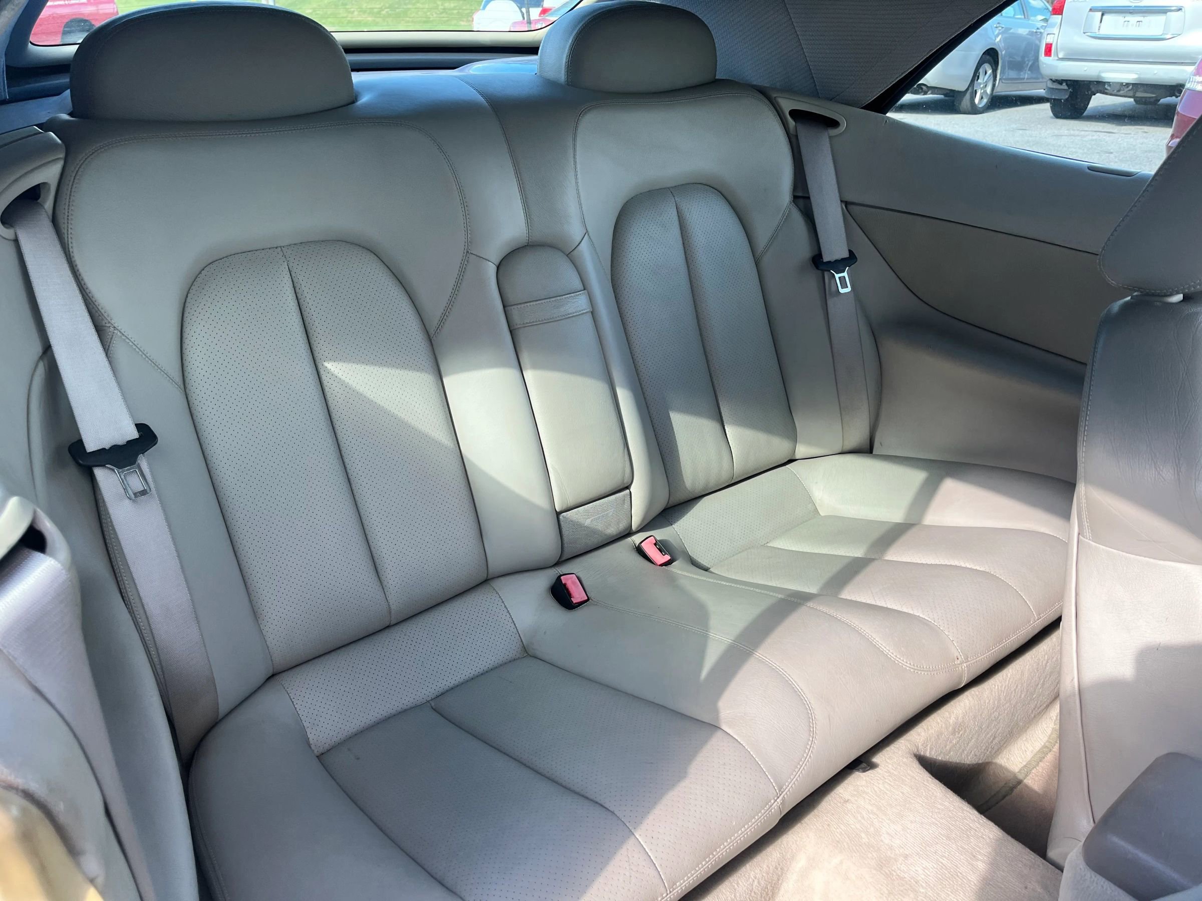 Used 2002 Mercedes-Benz CLK 320 Cabriolet image 15