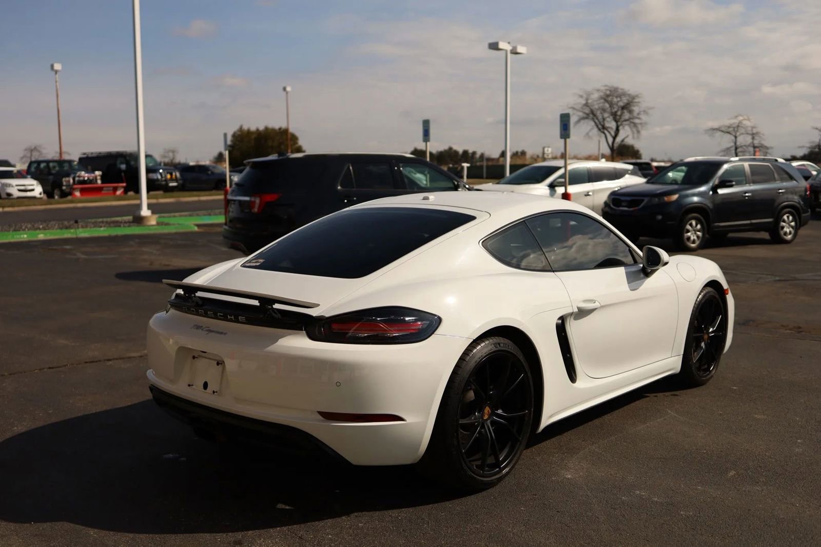 Used 2019 Porsche 718 Cayman RWD image 5