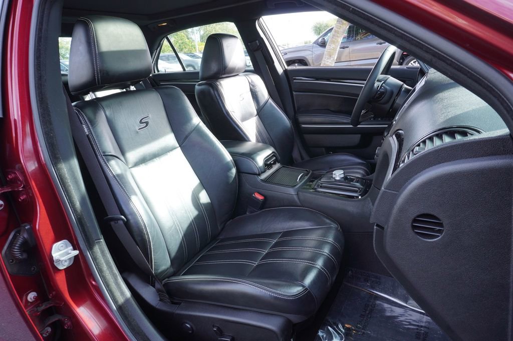Used 2023 Chrysler 300 S image 12