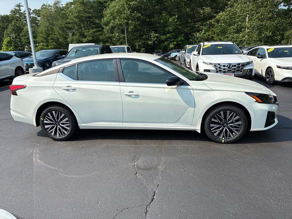 New 2026 Nissan Altima 2.5 SV AWD/4WD image 8