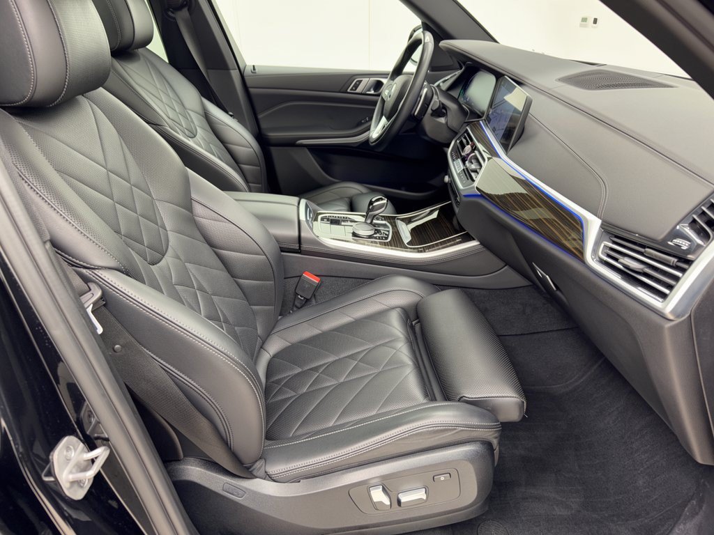 Used 2023 BMW X5 xDrive40i w/ Premium Package AWD/4WD image 30