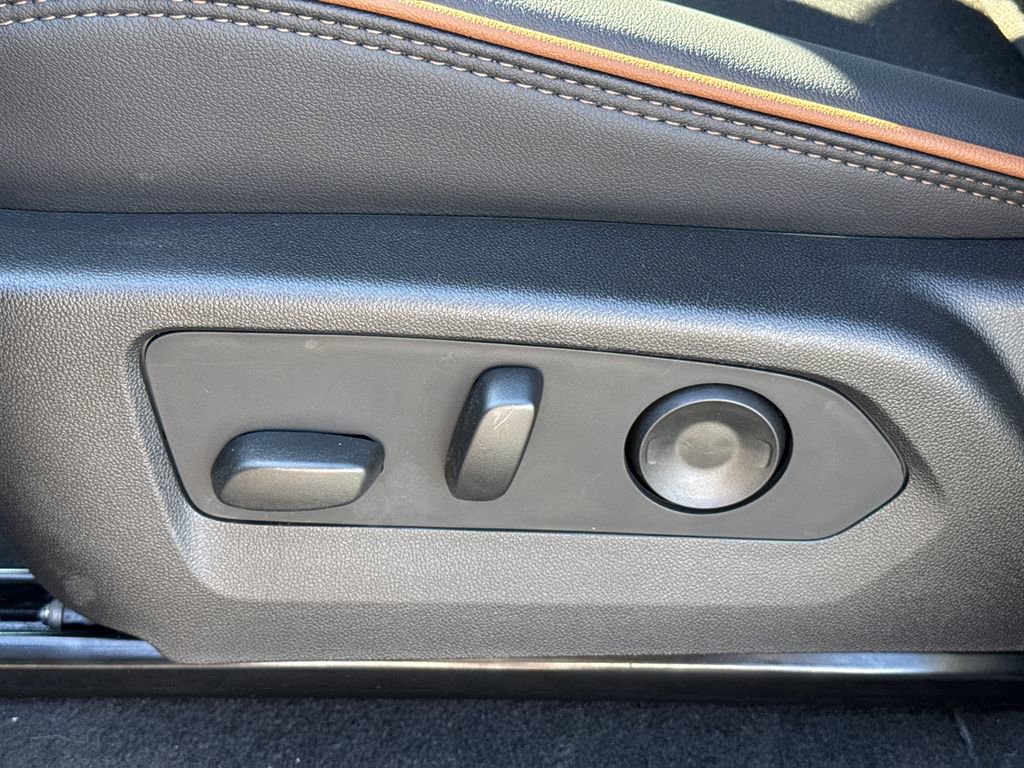 New 2026 GMC Canyon AT4 image 17