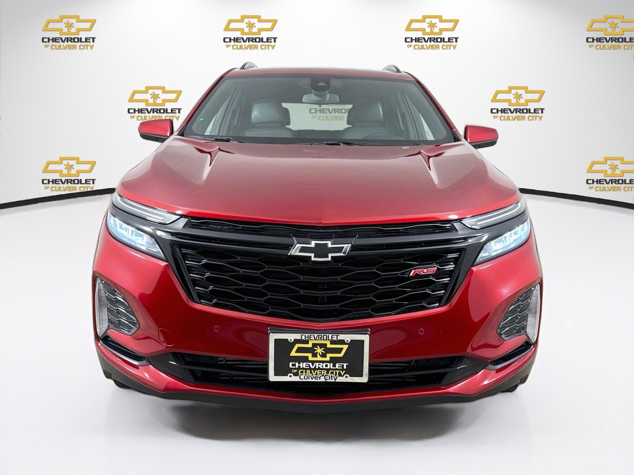 Used 2024 Chevrolet Equinox RS w/ LPO, Cargo Package FWD image 2