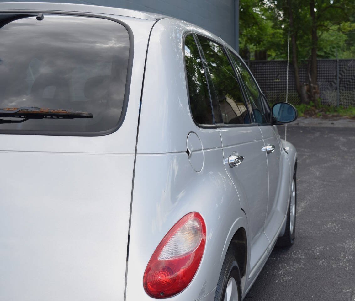 Used 2006 Chrysler PT Cruiser Touring FWD image 13