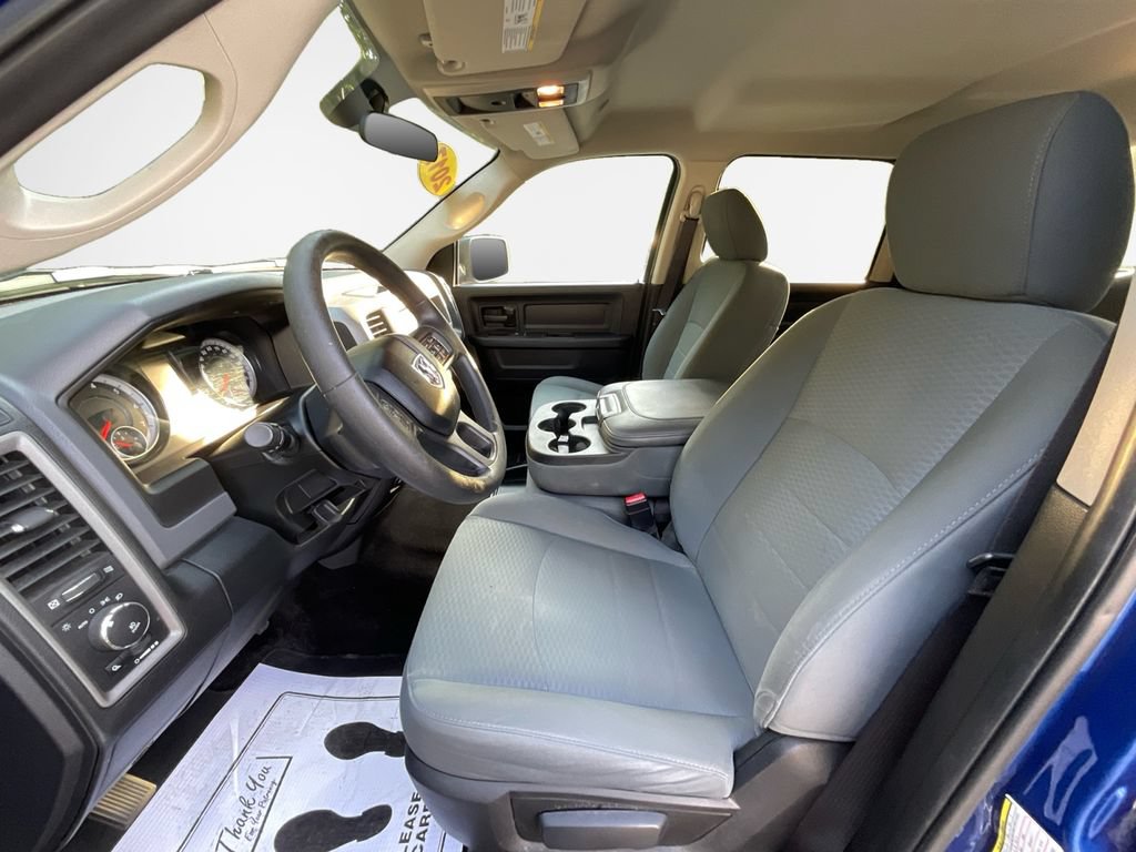 Used 2017 RAM 1500 Express AWD/4WD image 12