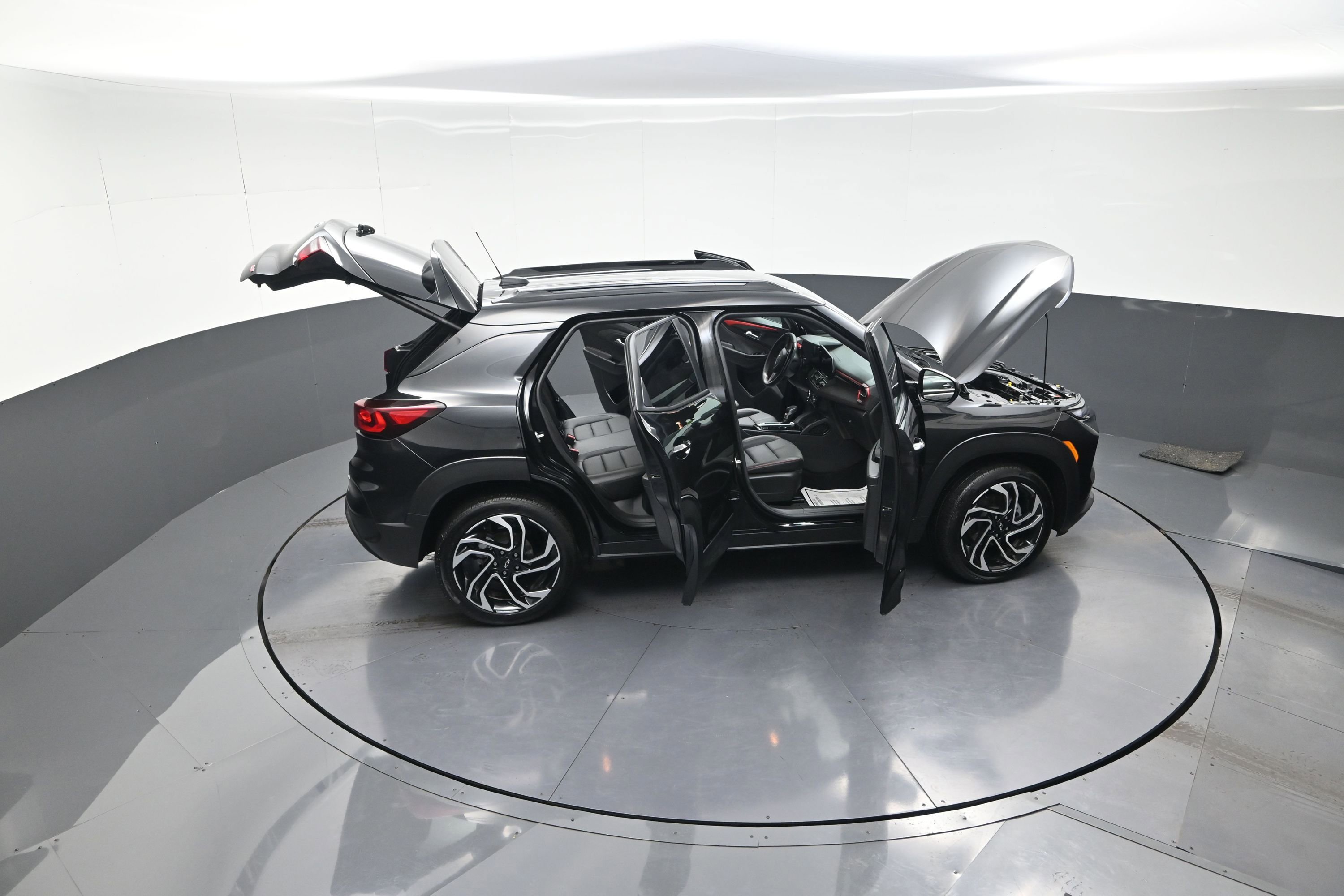 Used 2024 Chevrolet TrailBlazer RS w/ Convenience Package image 14