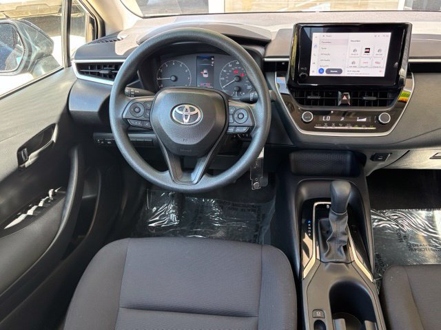 Used 2025 Toyota Corolla LE FWD image 15
