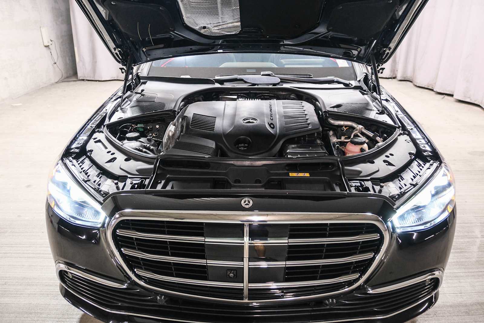 Certified 2023 Mercedes-Benz S 580e 4MATIC Sedan image 32