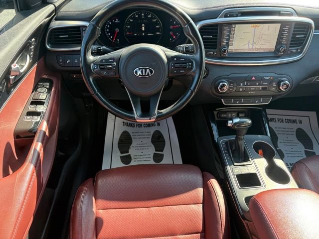Used 2018 Kia Sorento SX image 9