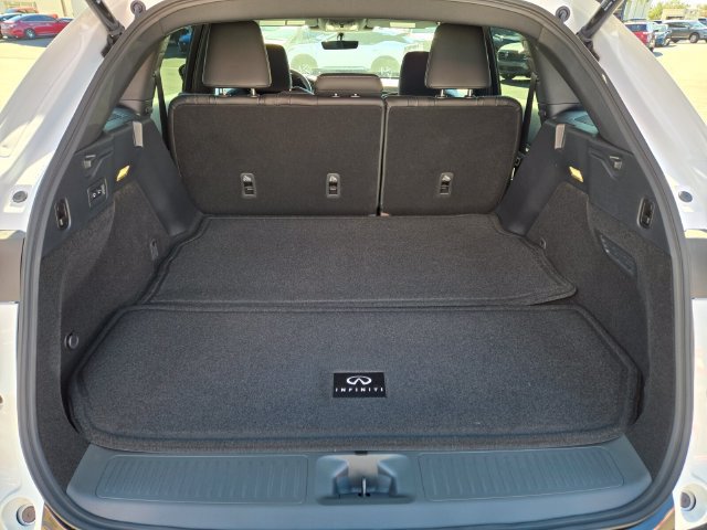Used 2027 INFINITI QX65 Luxe w/ Cargo Package AWD/4WD image 17