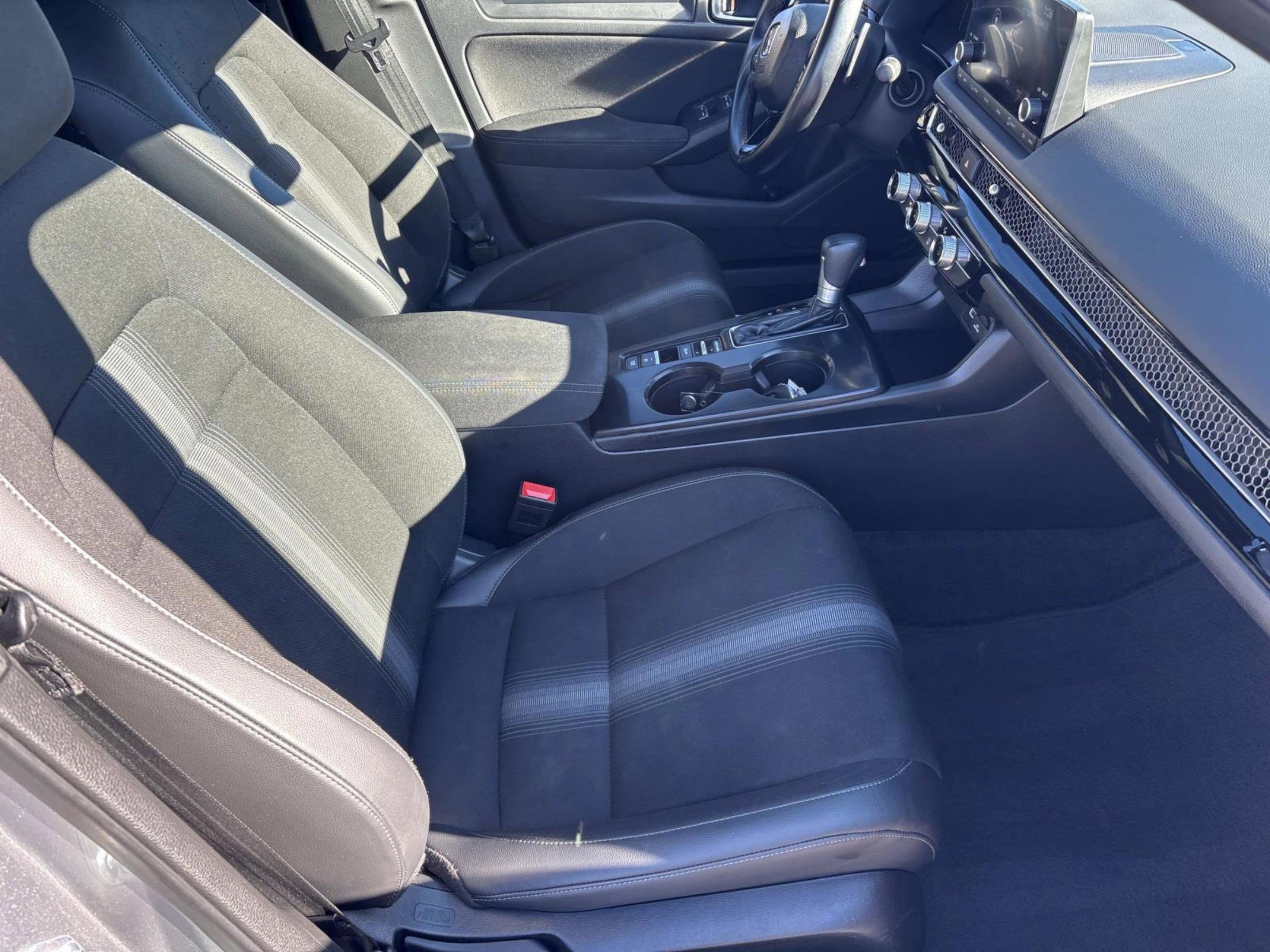 Used 2024 Honda Civic Sport image 21