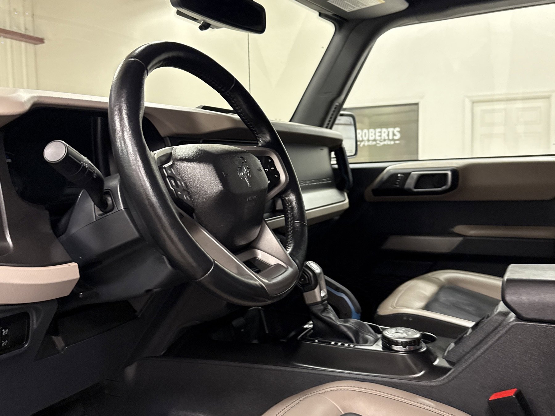 Used 2023 Ford Bronco Wildtrak image 6