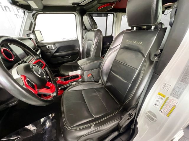 Used 2018 Jeep Wrangler Unlimited Sahara w/ Uconnect 4C Nav & Sound Group AWD/4WD image 25