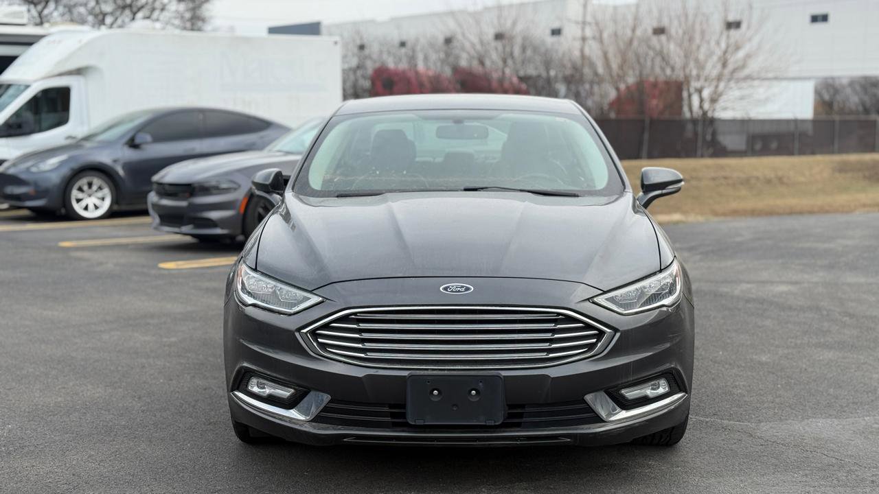 Used 2017 Ford Fusion Energi SE image 2