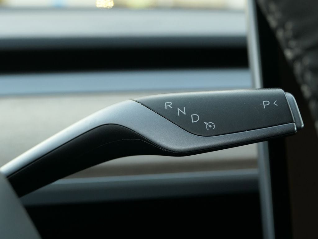 Used 2023 Tesla Model 3 Standard Range RWD image 16