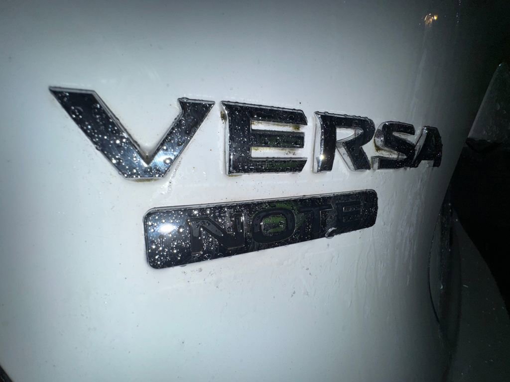 Used 2017 Nissan Versa Note SV image 28