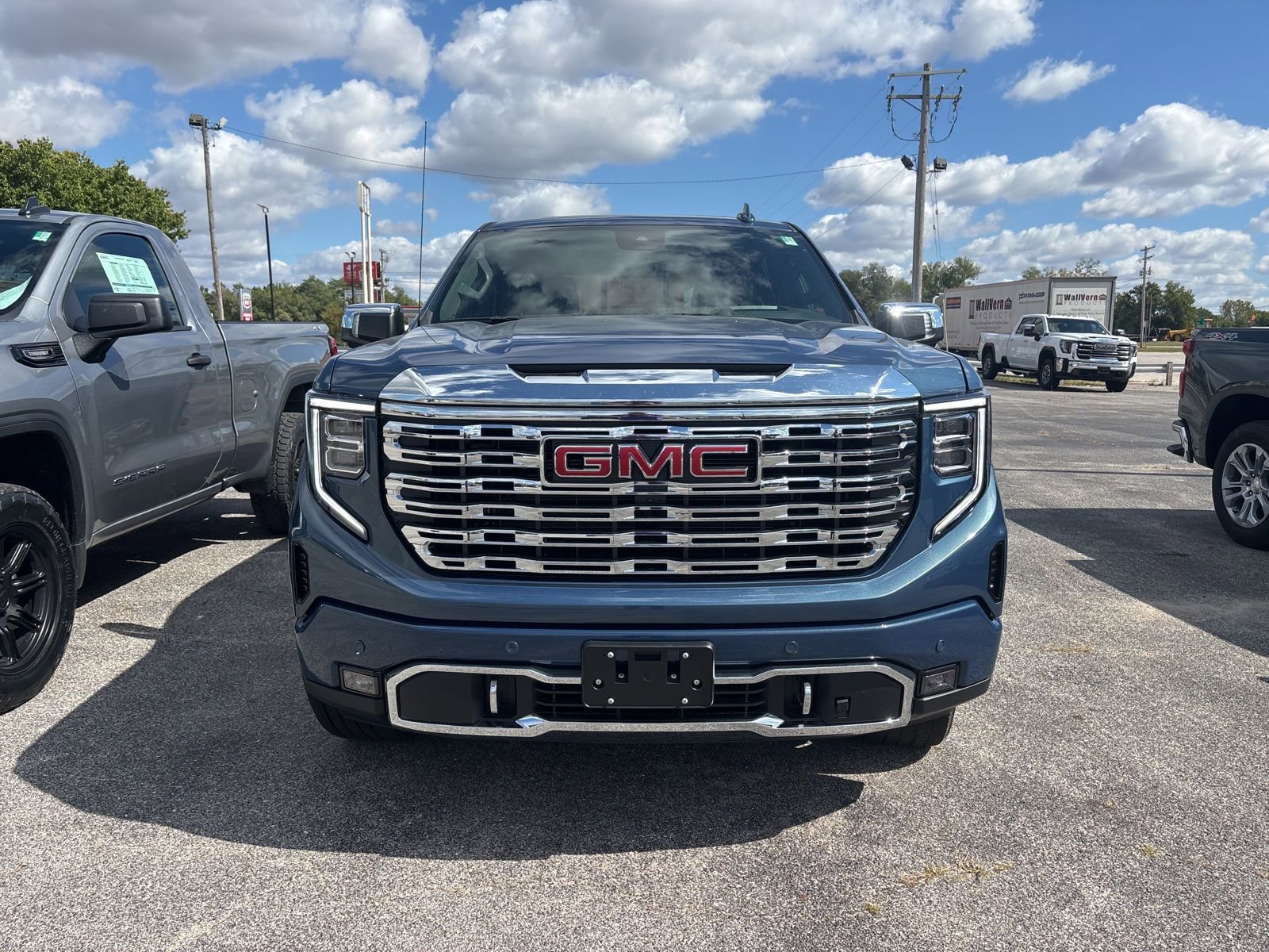 New 2026 GMC Sierra 1500 Denali w/ Denali Reserve Package image 1