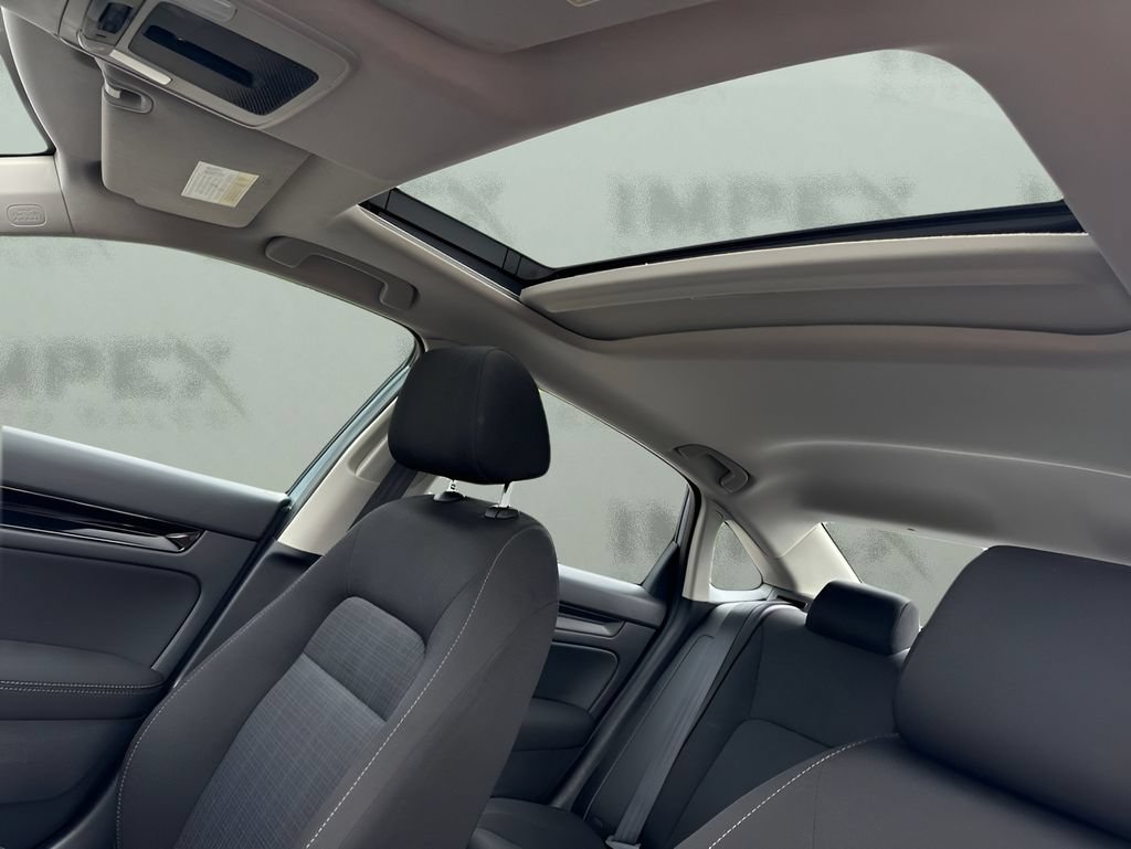 Used 2023 Honda Civic EX image 10