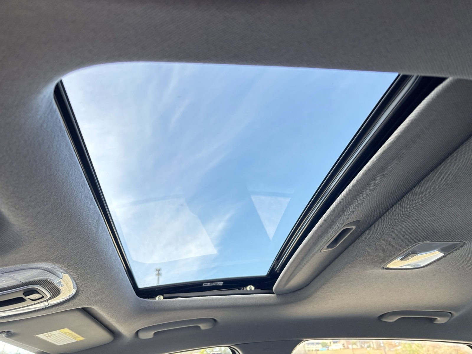 Used 2025 Hyundai Elantra SEL image 25