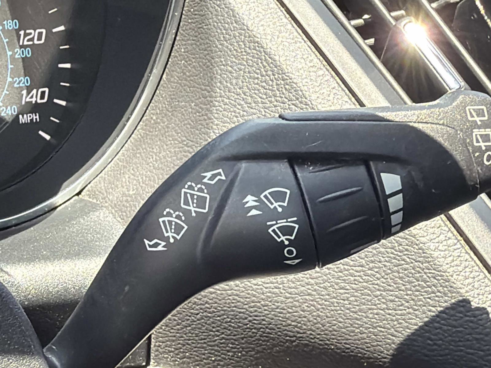 Used 2014 Ford Escape SE FWD image 27