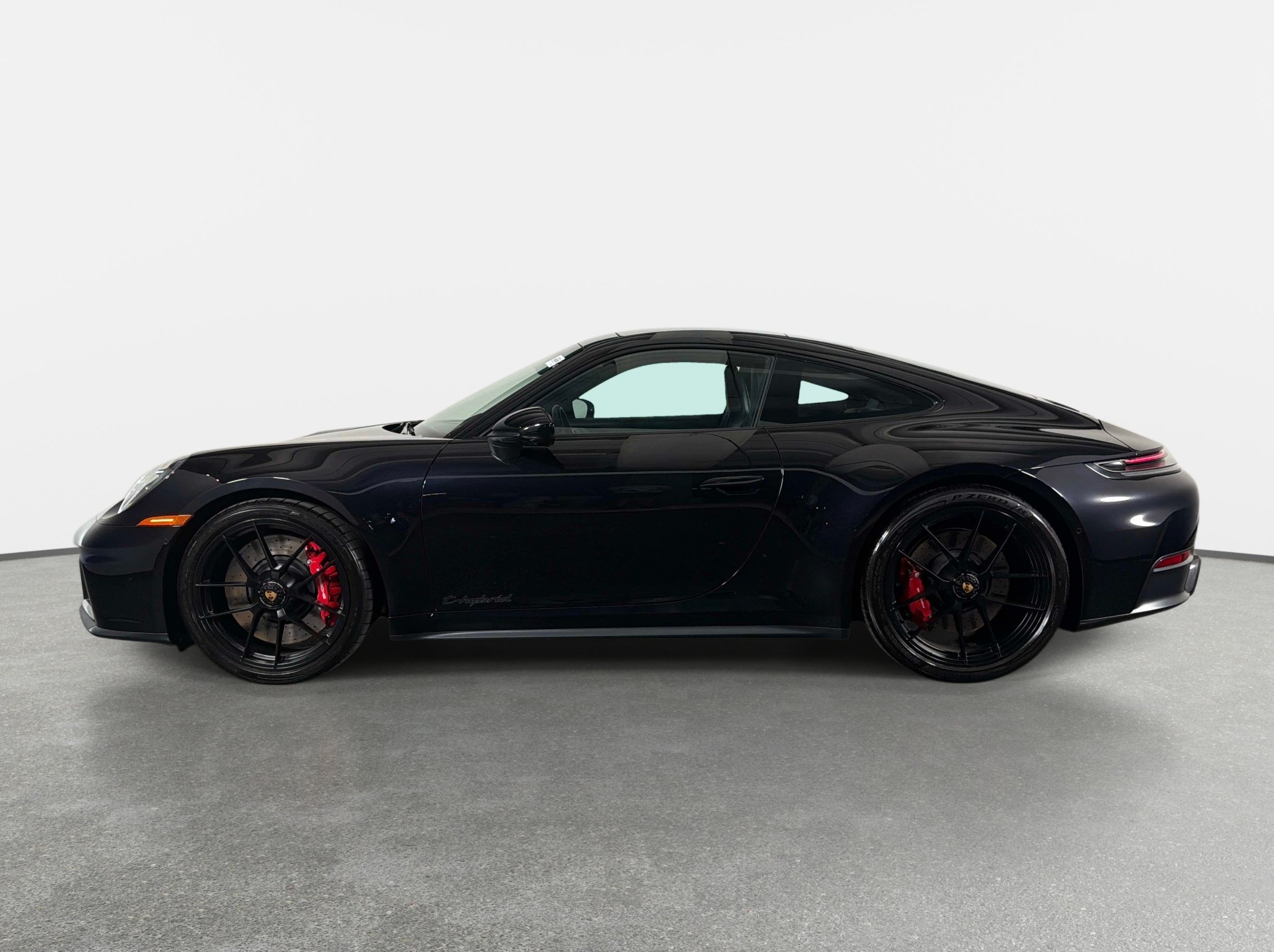 Used 2026 Porsche 911 Carrera 4 GTS AWD/4WD image 12