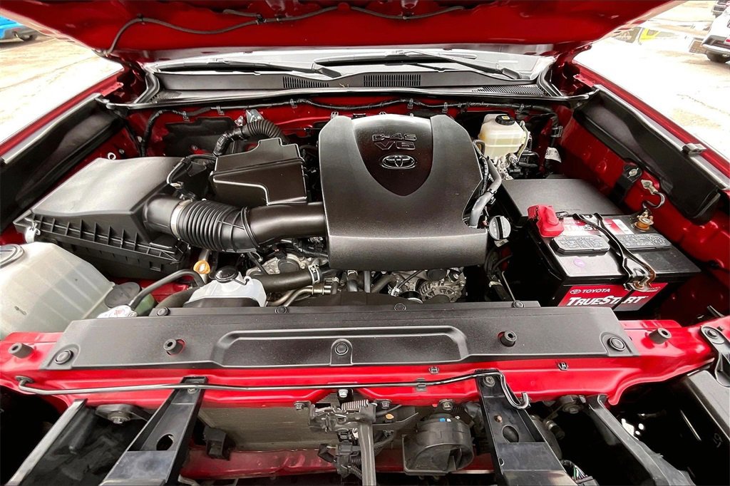 Used 2021 Toyota Tacoma TRD Off-Road w/ TRD Premium Off Road Package image 31