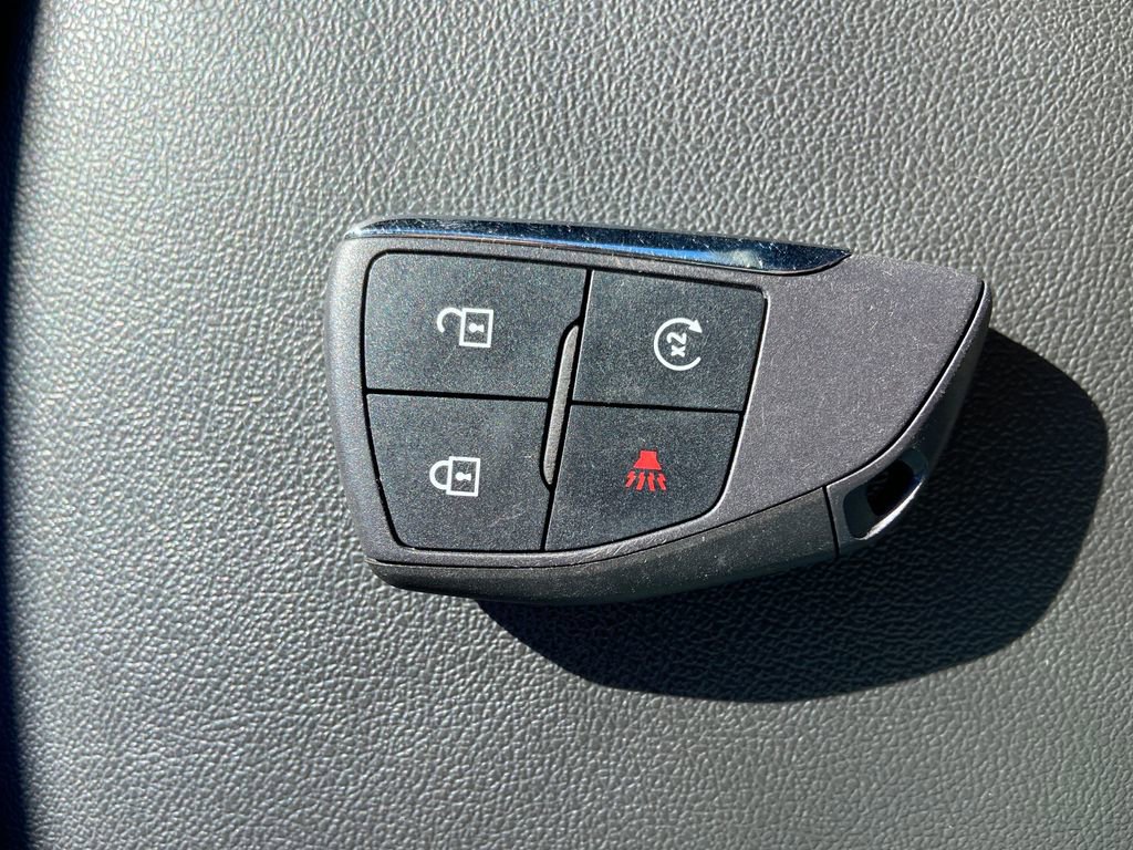 Used 2024 Chevrolet Colorado LT w/ LT Convenience Package II AWD/4WD image 30