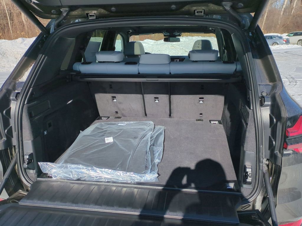 New 2026 BMW X5 xDrive40i w/ Climate Comfort Package image 24