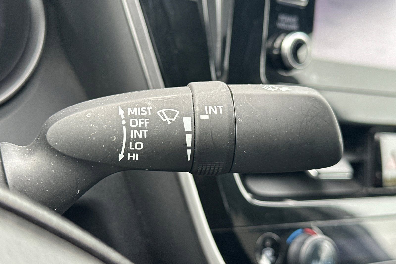 Used 2024 Toyota Camry SE image 37