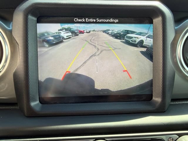 Used 2018 Jeep Wrangler Unlimited Sahara AWD/4WD image 18