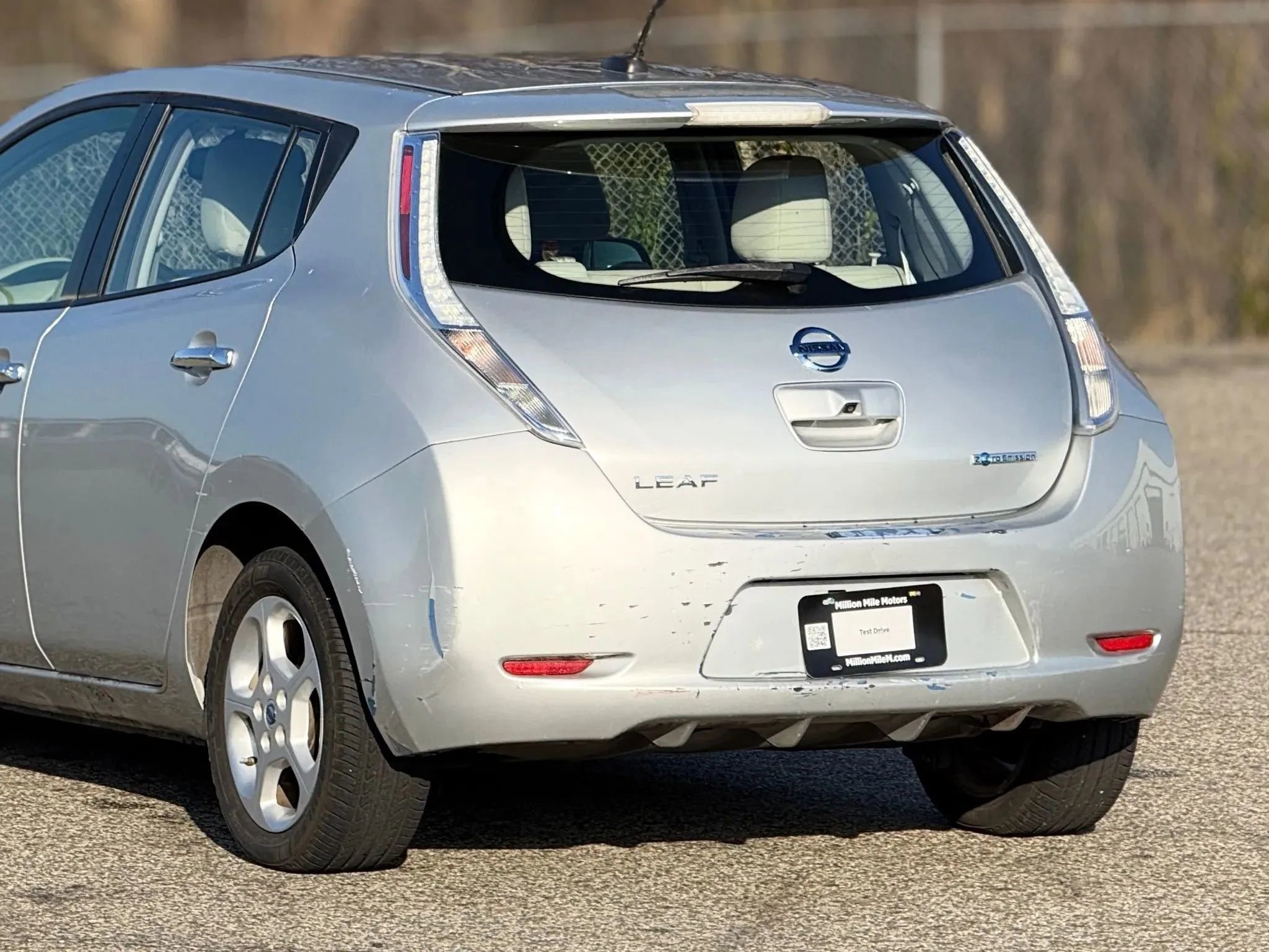 Used 2012 Nissan Leaf SL w/ Recycling/Organizational Pkg image 15