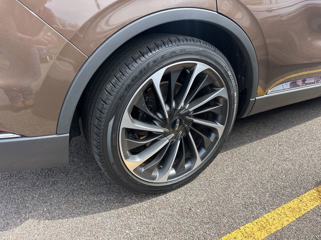 Used 2022 Lincoln Aviator Reserve w/ Equipment Group 201A image 10