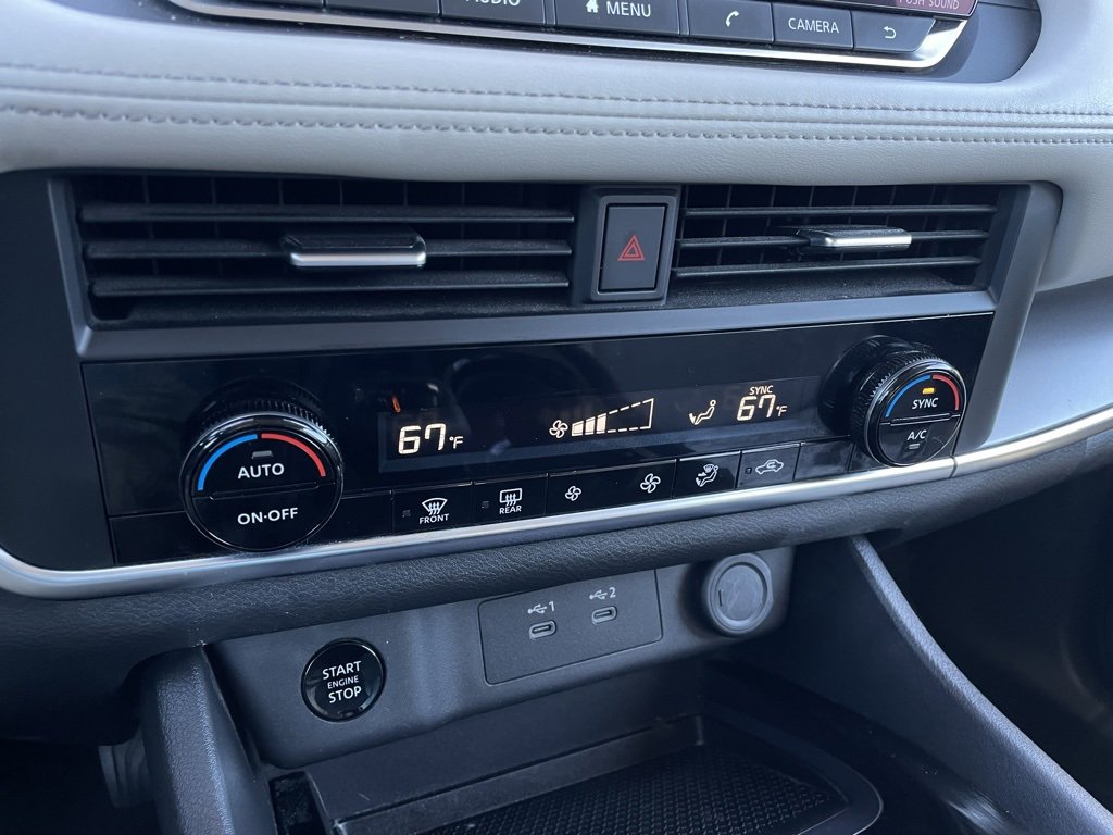 Used 2024 Nissan Rogue SV image 18