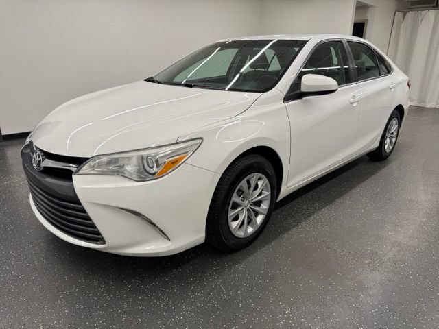 Used 2015 Toyota Camry LE FWD image 5