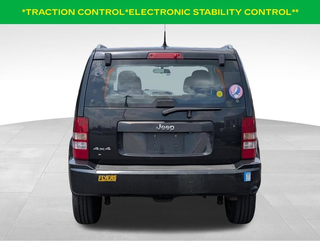 Used 2011 Jeep Liberty Sport AWD/4WD image 7