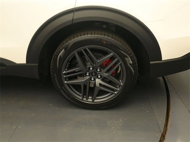 New 2026 Ford Explorer ST w/ Sun And Sound Package image 9