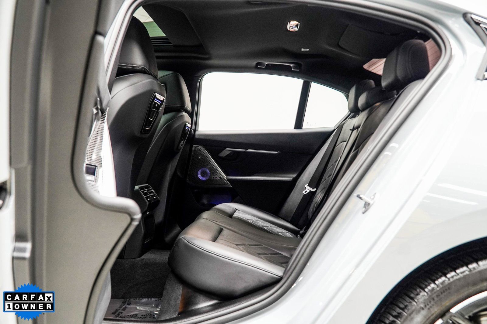 Used 2025 BMW i5 M60 w/ Premium Package image 38