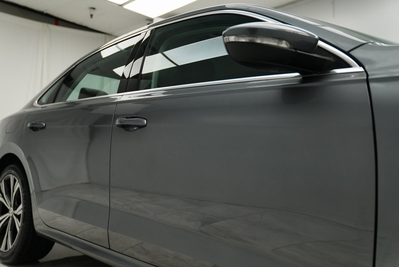 Used 2022 Volkswagen Passat 2.0T SE image 19