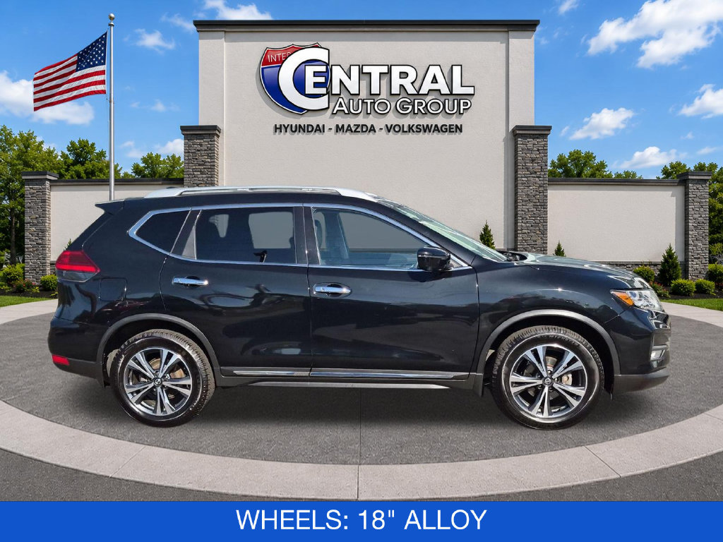 Used 2017 Nissan Rogue SL w/ SL Premium Package AWD/4WD image 9