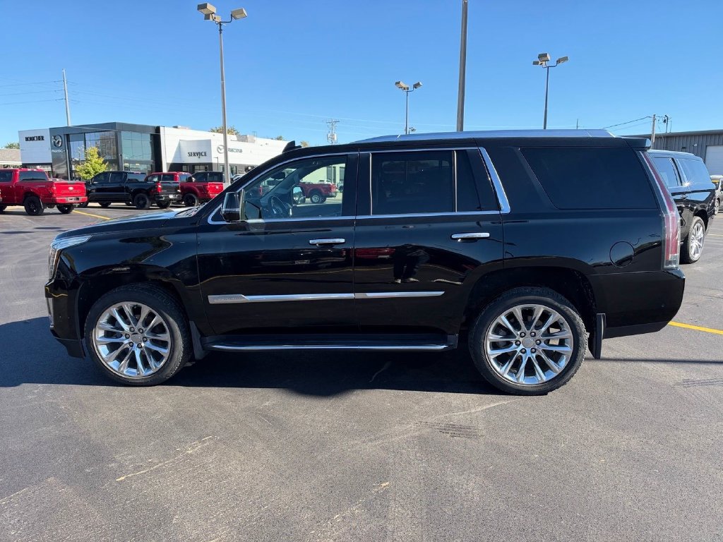 Used 2020 Cadillac Escalade Luxury AWD/4WD image 4