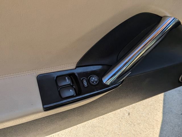 Used 2007 Saturn Sky w/ Premium Trim Pkg image 18