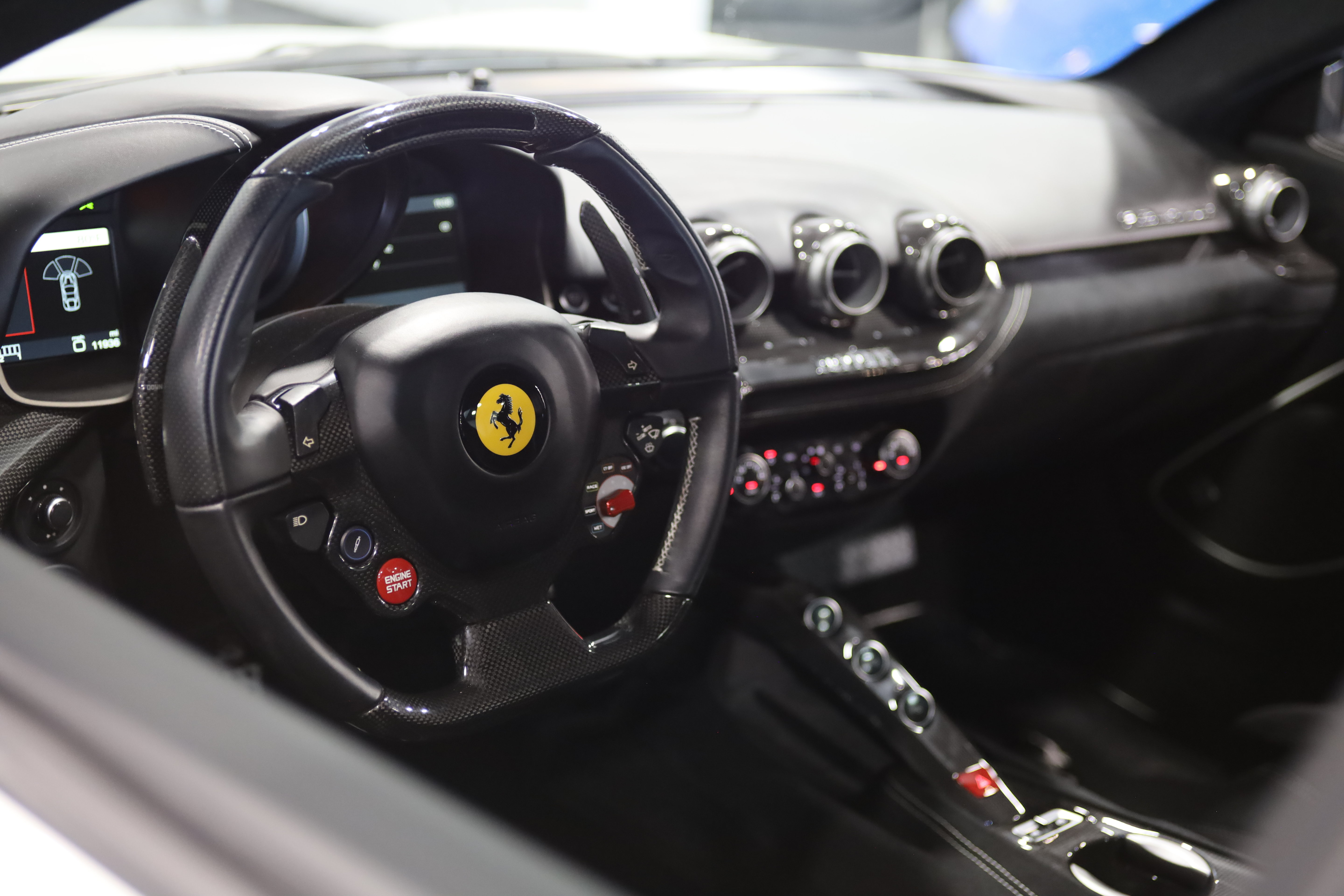 Used 2015 Ferrari F12 Berlinetta RWD image 36