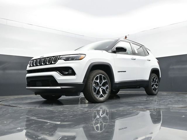 Used 2026 Jeep Compass Limited AWD/4WD image 38