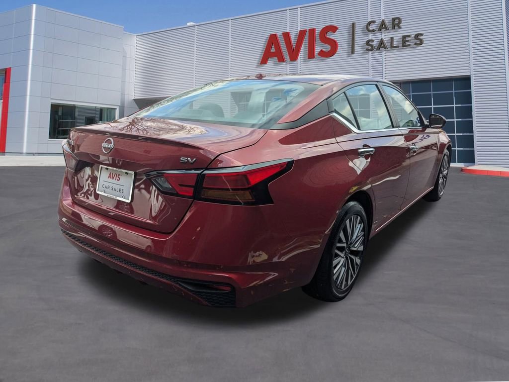 Used 2024 Nissan Altima 2.5 SV image 5