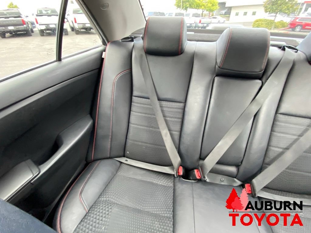 Used 2015 Toyota Camry SE FWD image 17
