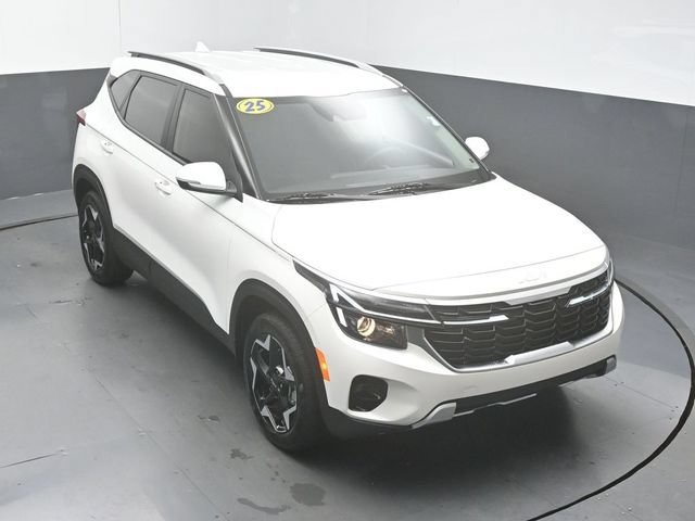Used 2025 Kia Seltos S FWD image 40
