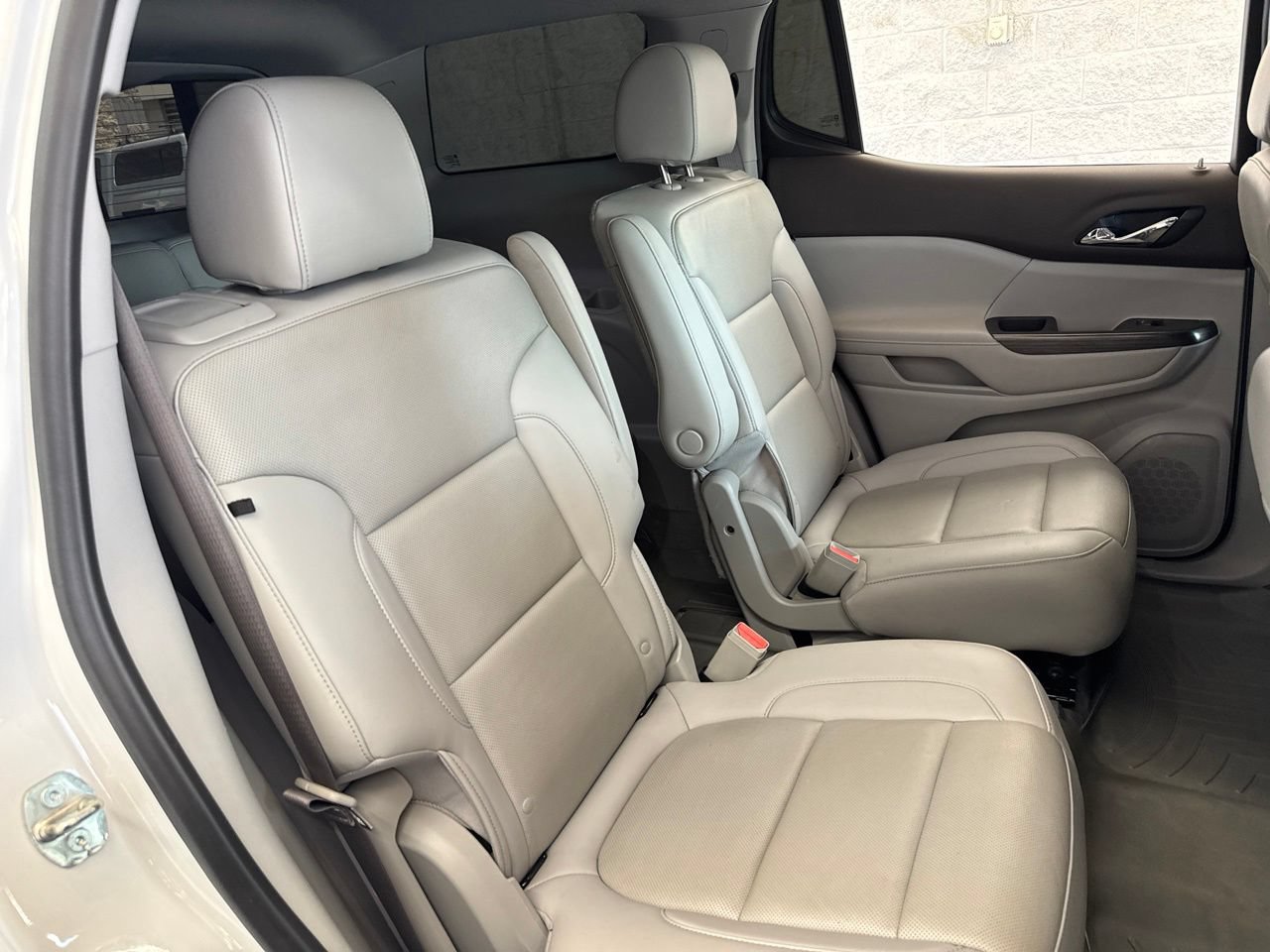Used 2021 GMC Acadia SLT w/ Preferred Package FWD image 45